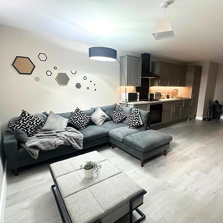 Hanley, Stoke - Modern Spacious Apartments By Polkastays Dış mekan fotoğraf