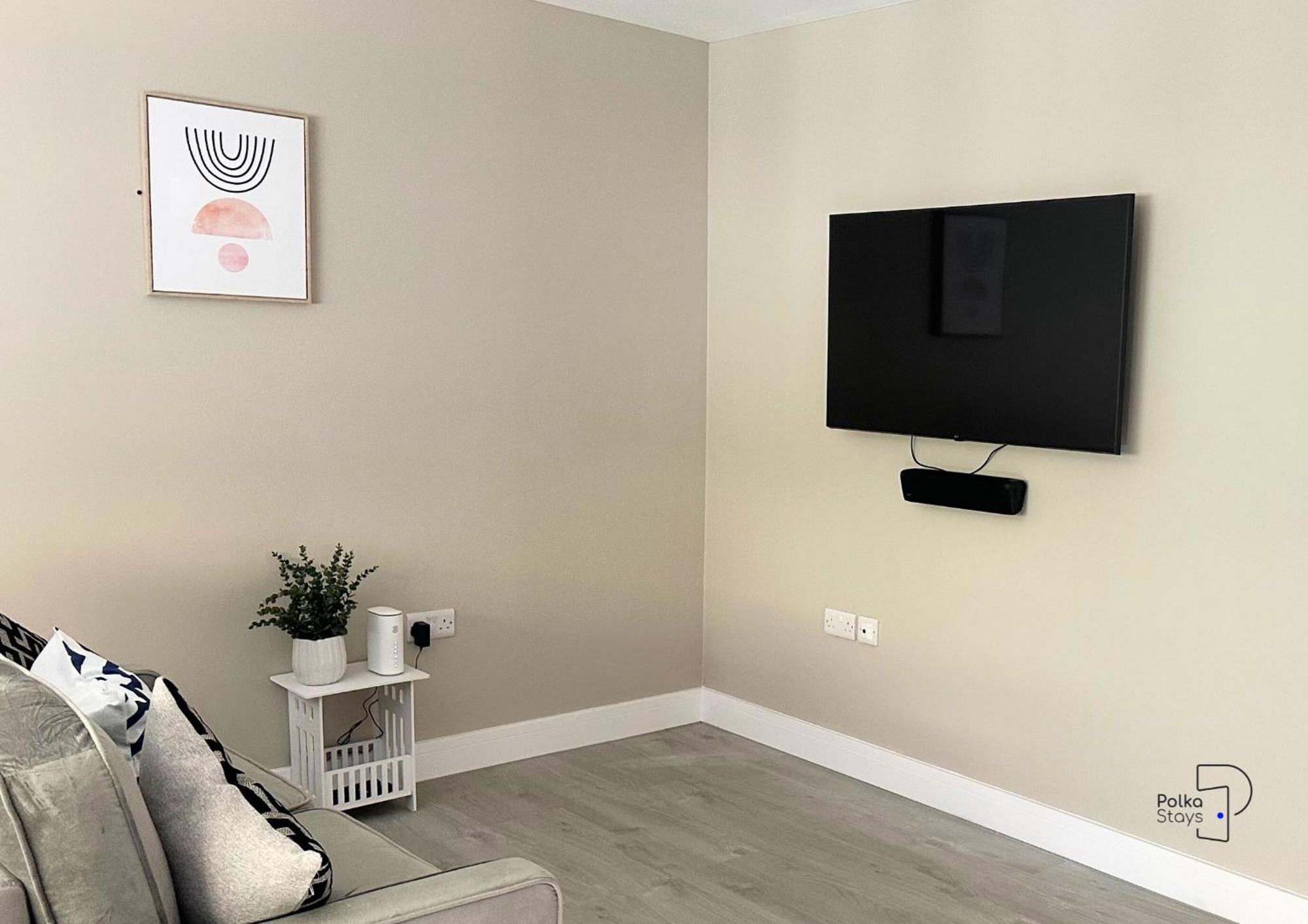 Hanley, Stoke - Modern Spacious Apartments By Polkastays Dış mekan fotoğraf