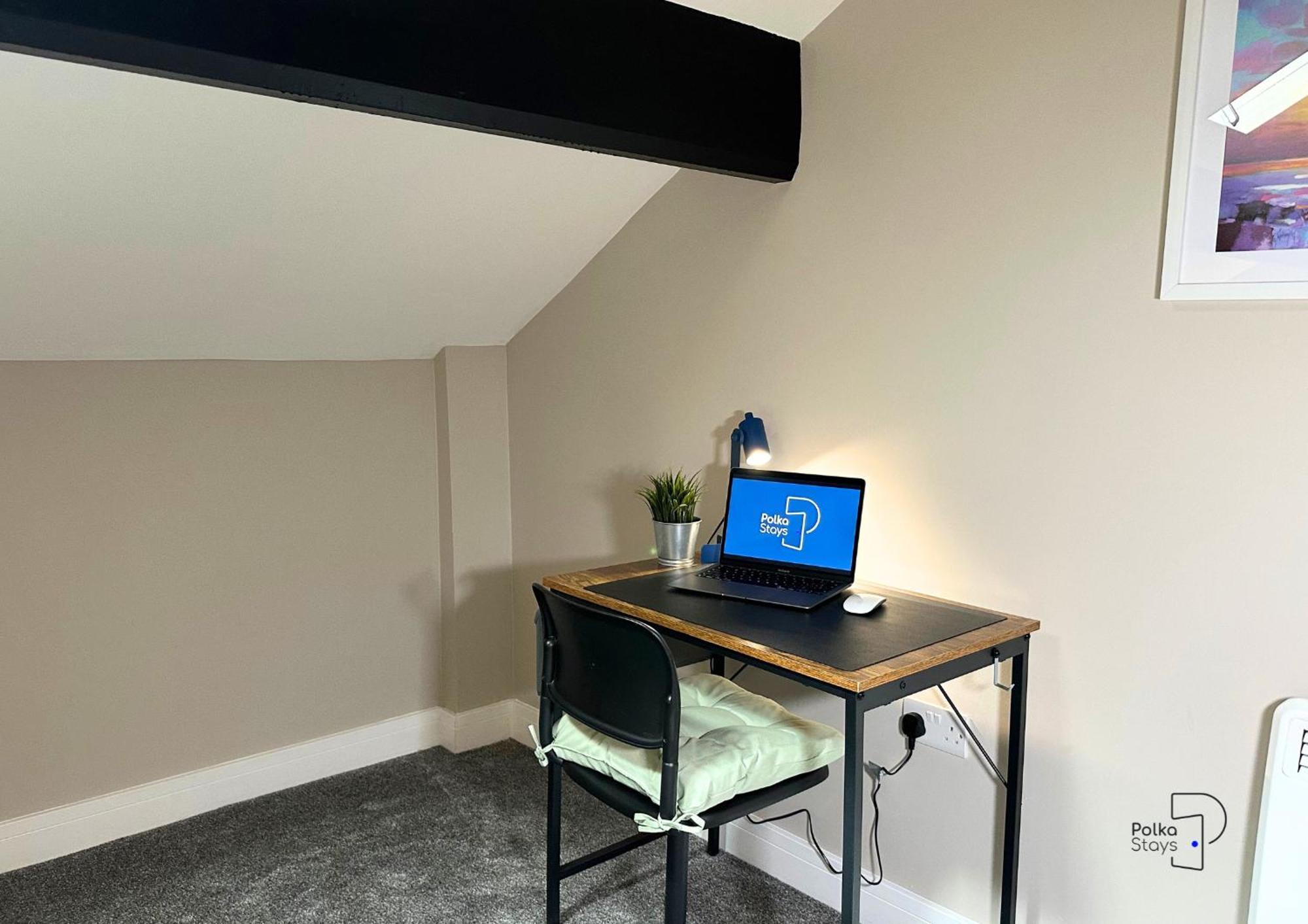 Hanley, Stoke - Modern Spacious Apartments By Polkastays Dış mekan fotoğraf