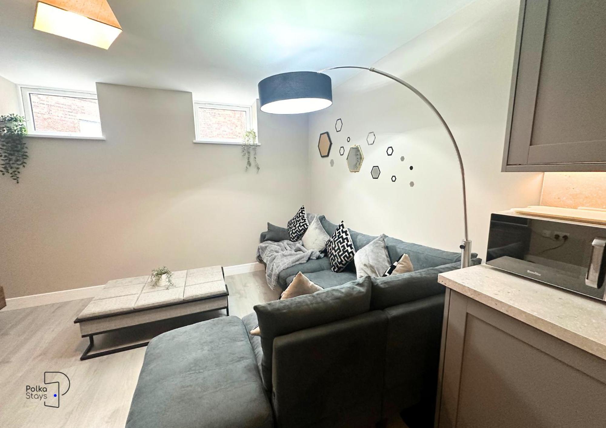 Hanley, Stoke - Modern Spacious Apartments By Polkastays Dış mekan fotoğraf
