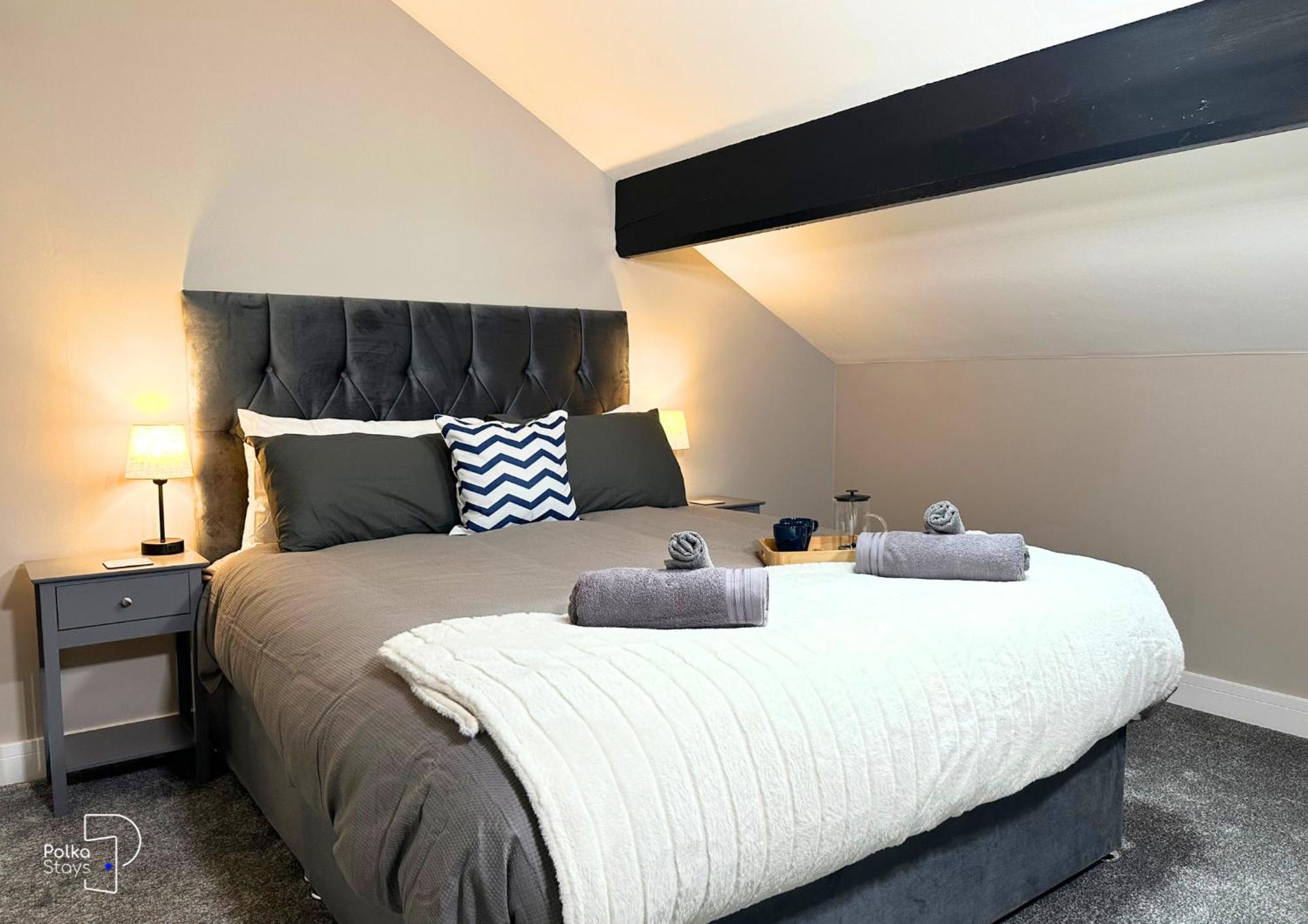 Hanley, Stoke - Modern Spacious Apartments By Polkastays Dış mekan fotoğraf