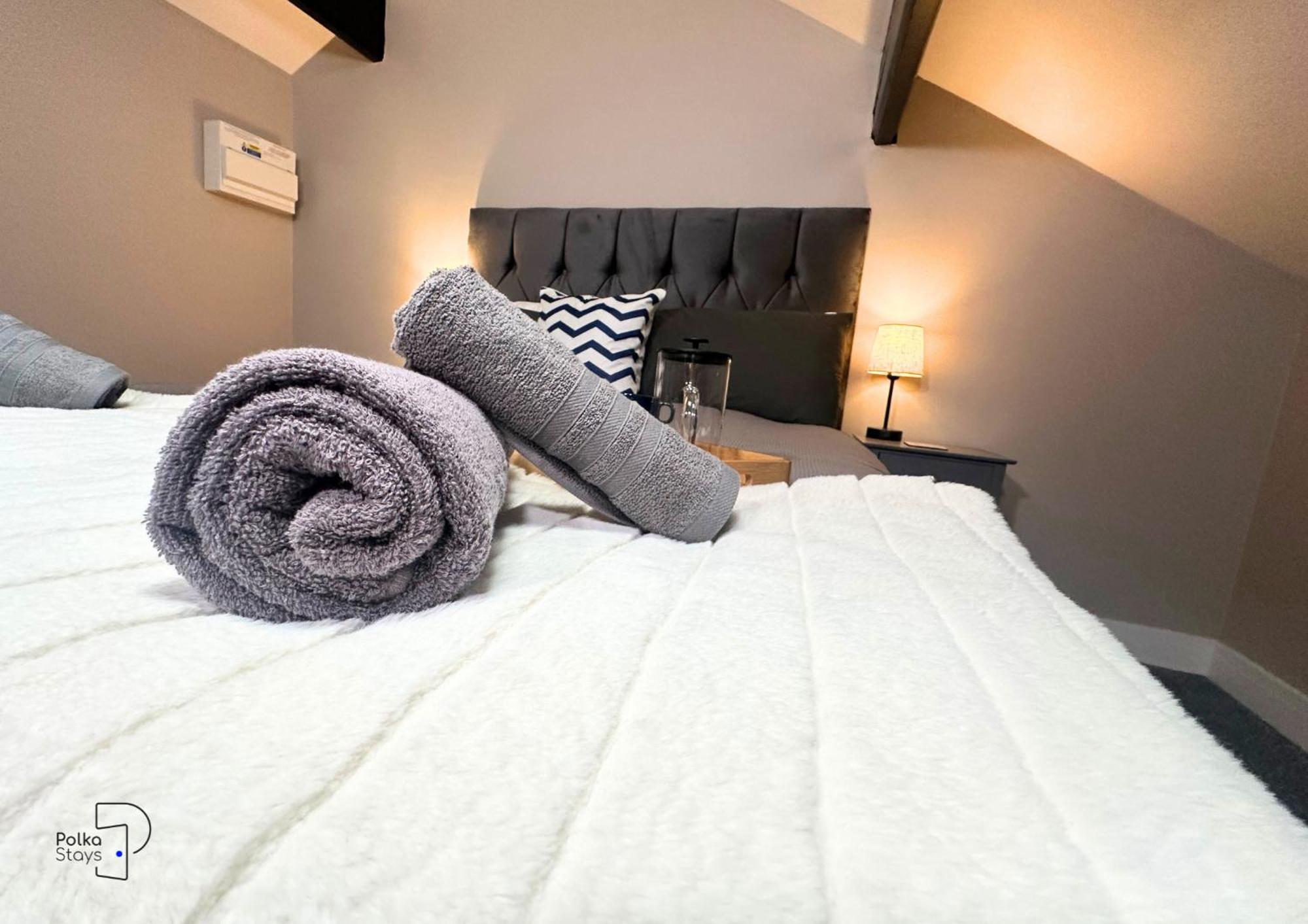 Hanley, Stoke - Modern Spacious Apartments By Polkastays Dış mekan fotoğraf